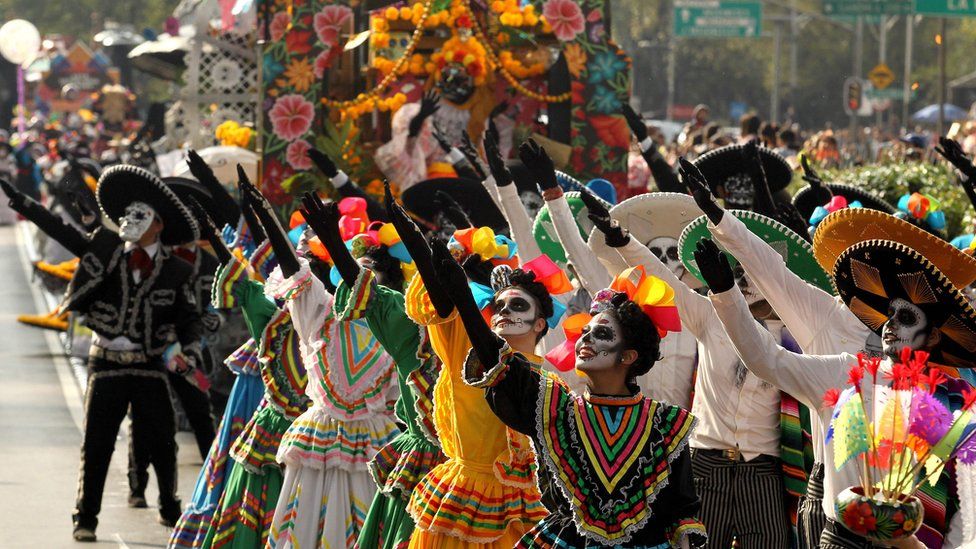 Dia de los muertos parade